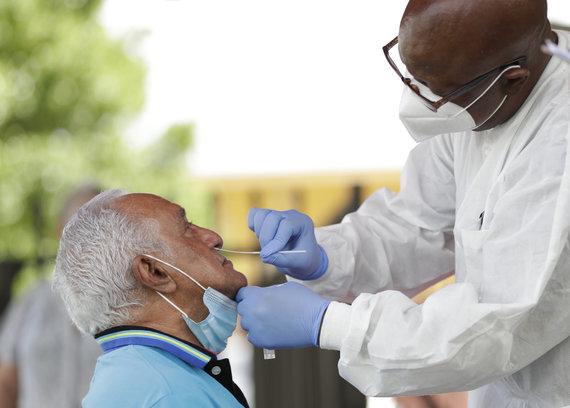 Scanpix / AP photo / Seniors in Florida and other states fear both coronavirus and Trump