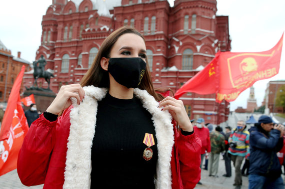 Scanpix / ITAR-TASS photo / Young communist activist in Moscow