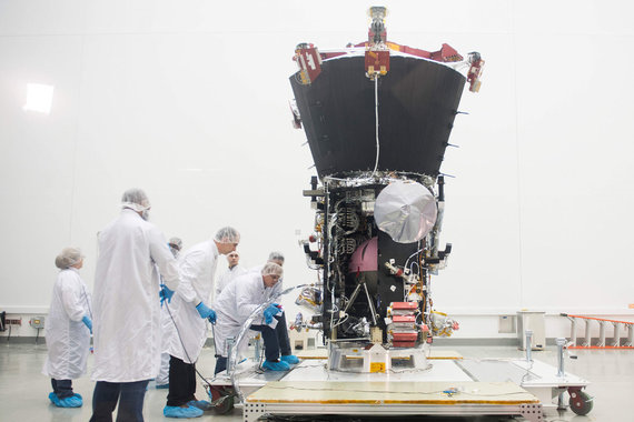   AFP / Scanpix Photo / Engineers Solar Probe Critic Parker 