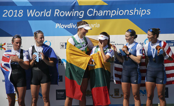 Scanpix / AP photo / Milda Valčiukaitė and Ieva Adomavičiūtė triumphed at the Bulgarian world championships.