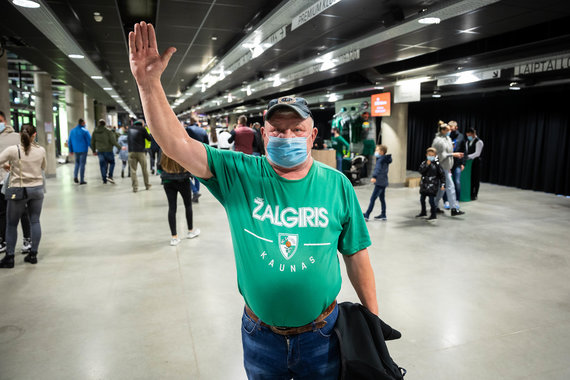 Sigismund Gedvila / 15min photo / Fans of Žalgiris in the sand