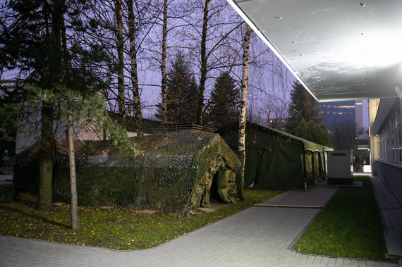 Photo by Žygimantas Gedvila / 15min / Kariškės tents near the NVSC building