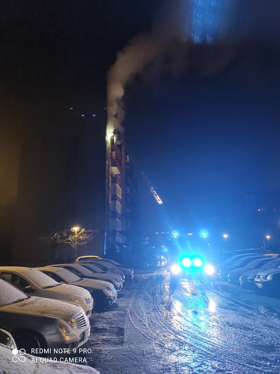 15min reader's photo / Tragic Christmas in Klaipeda: the apartment is on fire, victims are reported