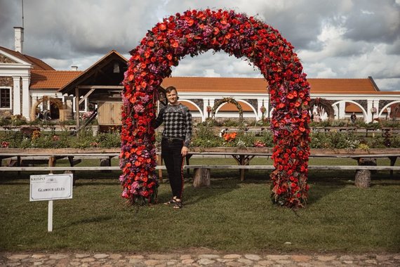 Photo by Gintautas Rapalis / Glamor Flower Arch 