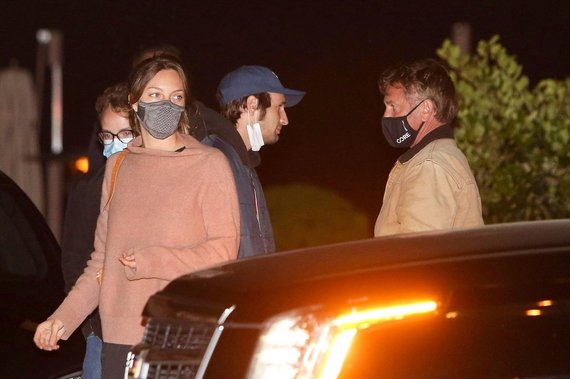 Photo by Vida Press / Leila George and Sean Penn with actor Hopper's son Jack Penn and daughter Dylan Penn