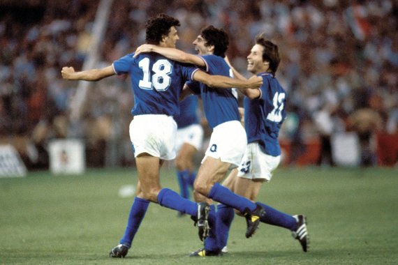 Scanpix Photo / Paolo Rossi (center)