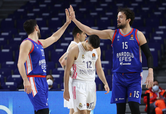 Photo from Getty Images / Euroleague.net / Anadolu Efes from Istanbul will play Real Madrid in the quarterfinals