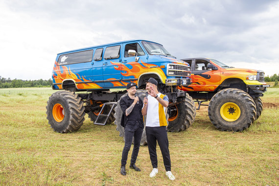 Ernesta Čičiurkaitė / 15min photo / Good gift presented powerful and unique vehicles in Lithuania