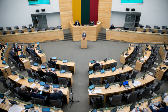 Julius Kalinskas / 15min photo / Seimas seated