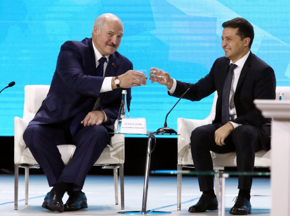 Scanpix / ITAR-TASS Photo / Alexander Lukashenko and Volodymyr Zelensky