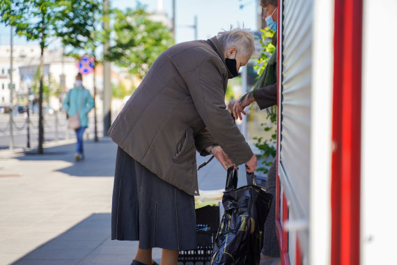 Photo by Justina Lasauskaitė / 15min.lt / Elderly people in the city