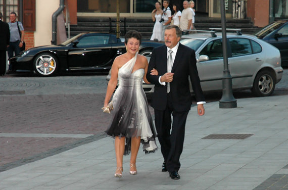   Andrius Vaitkevičius / 15min archive archives / Stuartas Brundza with his wife in 2008 