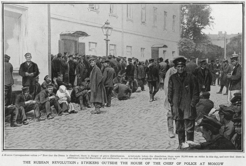 Vida Press nuotr./Streikas Maskvoje 1906 m., demonstracija prie policijos vado namų, Panašiai streikai galėjo atrodyti ir Vilniuje