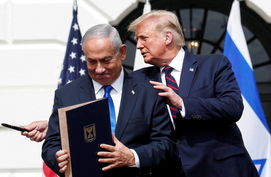 „Reuters“/„Scanpix“ nuotr./Benjaminas Netanyahu ir Donaldas Trumpas